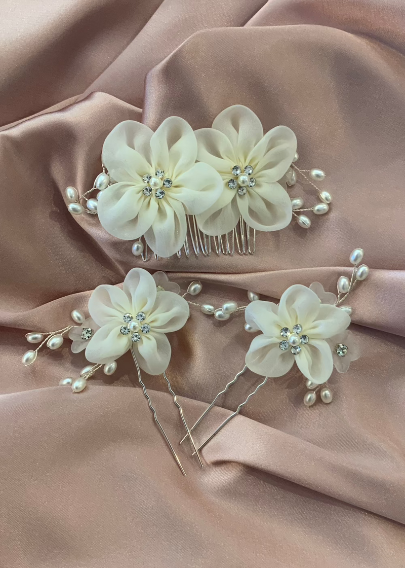 Ivory Pearl Silk Flower Hair Comb and Pins Express NZ Wide