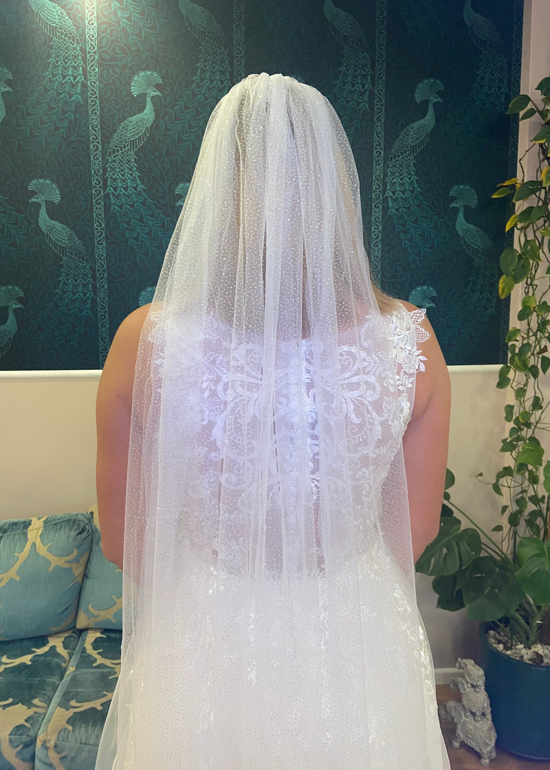 Sparkling Bridal Veil in white/silver Bay Bridal and Ball Gowns