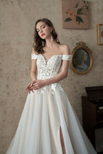 Dannie off shoulder Ivory/Champagne wedding gown s6 - 8 Express NZ wide - Bay Bridal and Ball Gowns