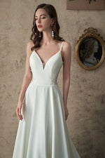 Gibony Ivory low back A line crepe wedding gown s12 - 14 Express NZ Wide - Bay Bridal and Ball Gowns