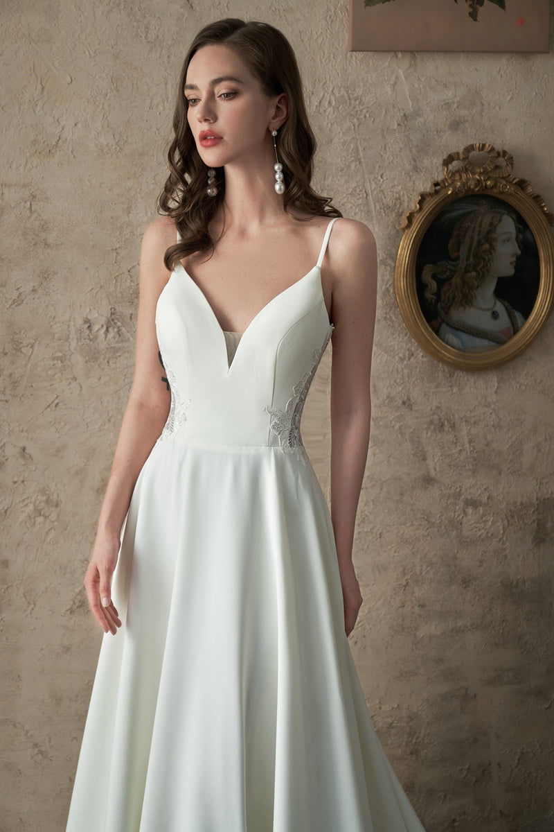 Gibony Ivory low back A line crepe wedding gown s12 - 14 Express NZ Wide - Bay Bridal and Ball Gowns