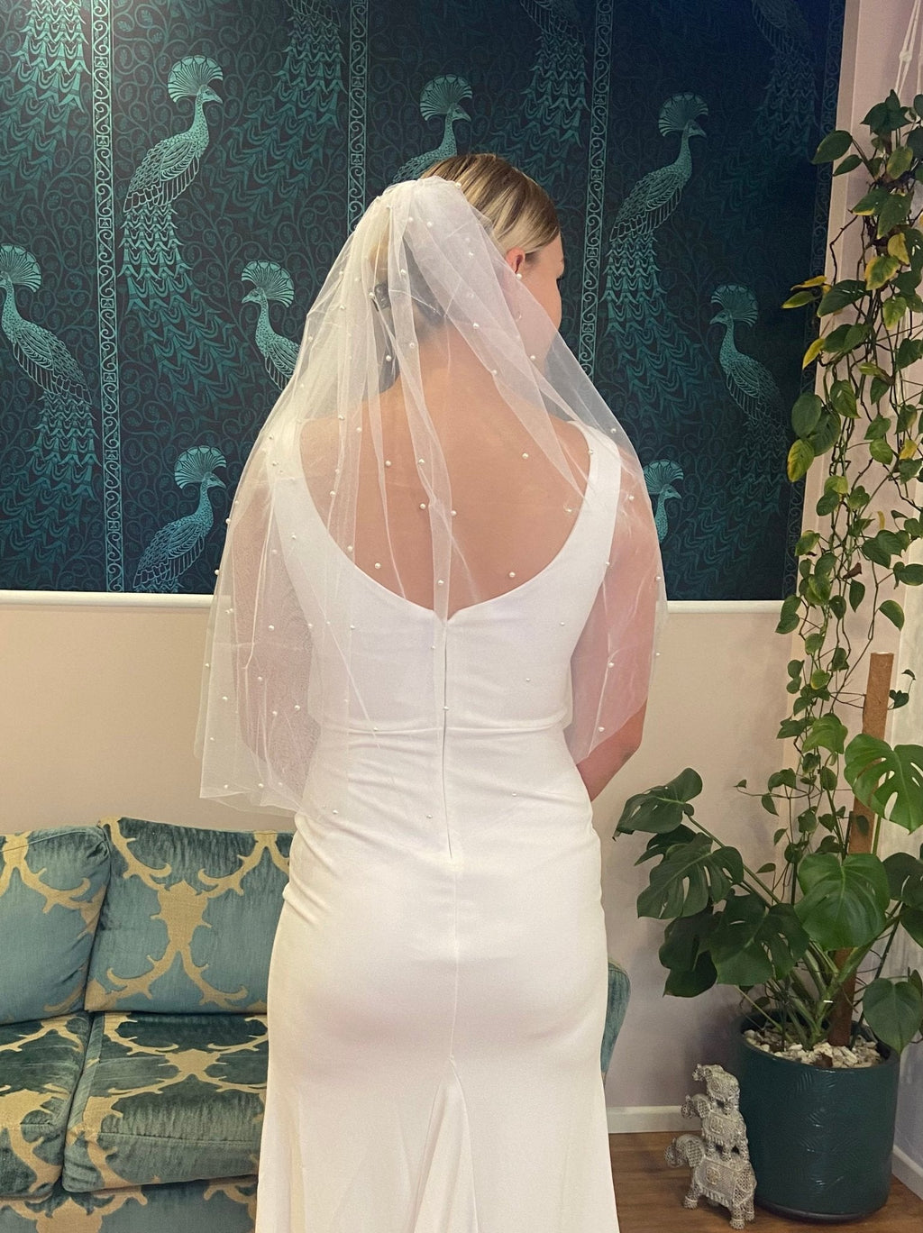 Pearl Veil in .75m 1m 2m and 3m lengths in white Express NZ wide - Bay Bridal and Ball Gowns